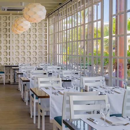 H10套房兰萨罗特岛花园度假酒店